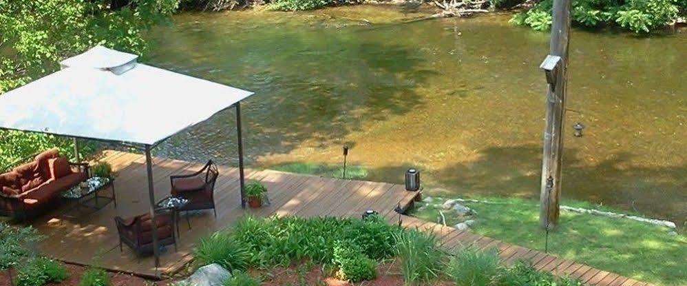 Stone Waters Inn Bellaire Экстерьер фото